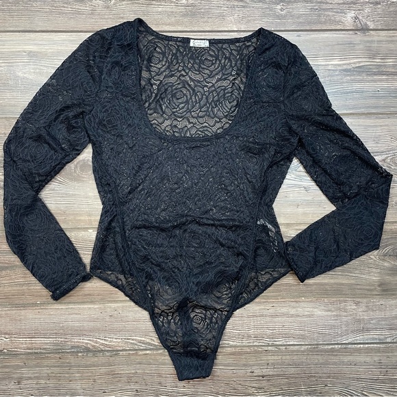 Free People Women’s In My Head Sheer Lace Bodysuit Thong Black Lace LARGE NWOT - Picture 7 of 15